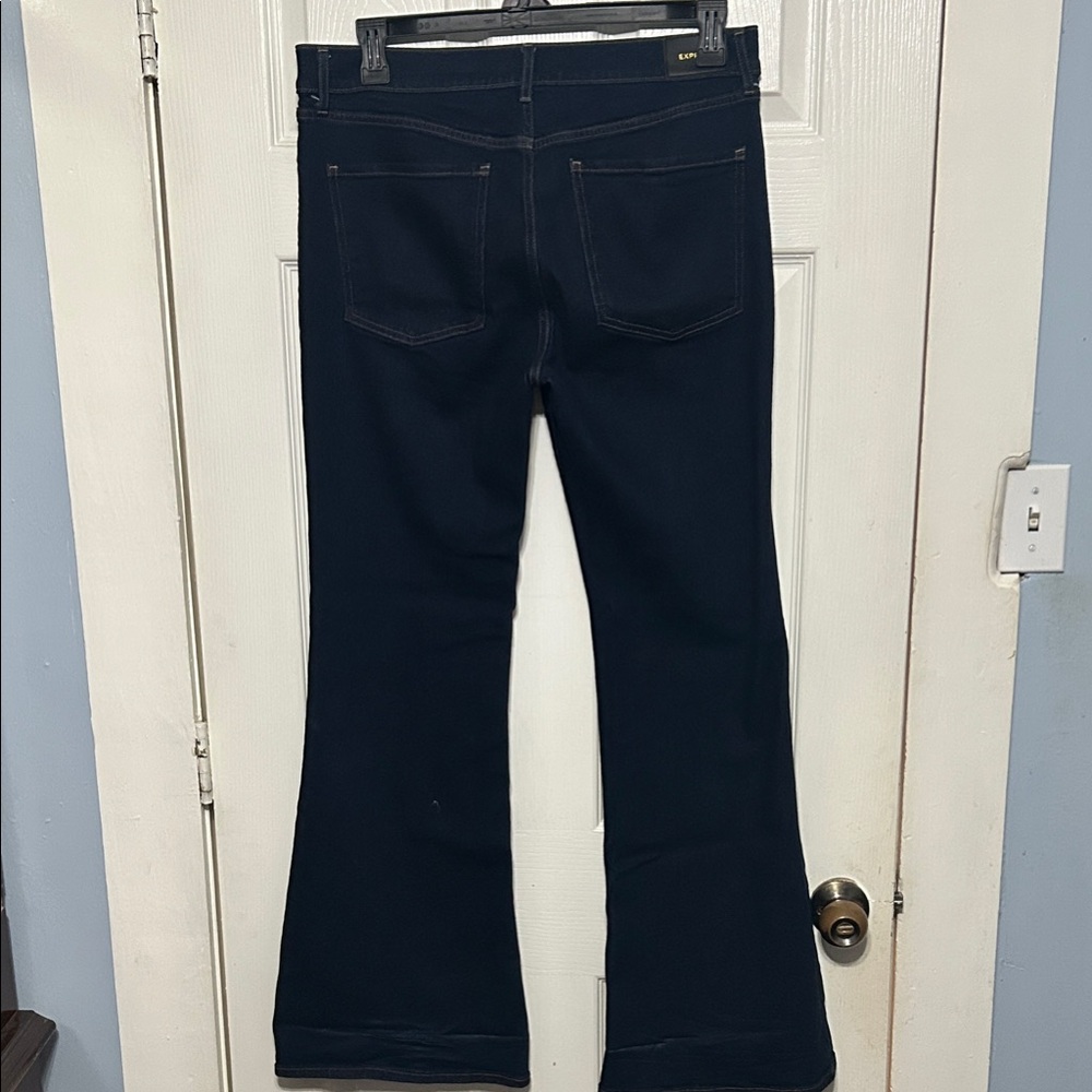 Express 70βs Dark Flare Jeans β
- Picture 4 of 4